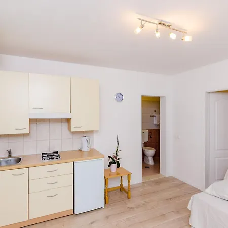 Daire Color - One Bedroom With Terrace And Partial Sea View Blue