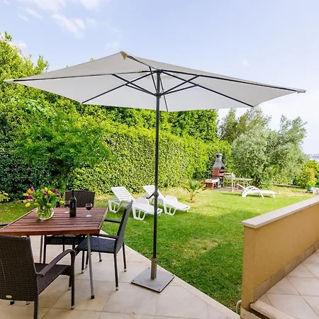 Color - One Bedroom With Terrace And Partial Sea View Blue Apartment *