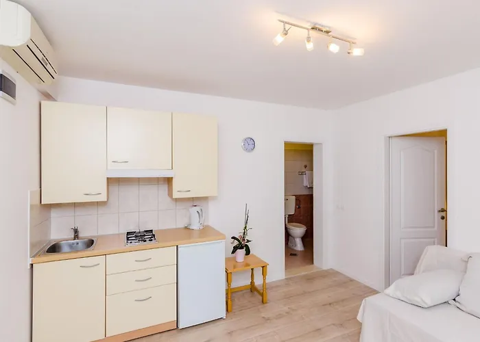 Appartement Color - One Bedroom With Terrace And Partial Sea View Blue