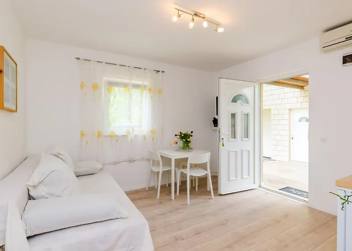 Color - One Bedroom With Terrace And Partial Sea View Blue Appartement