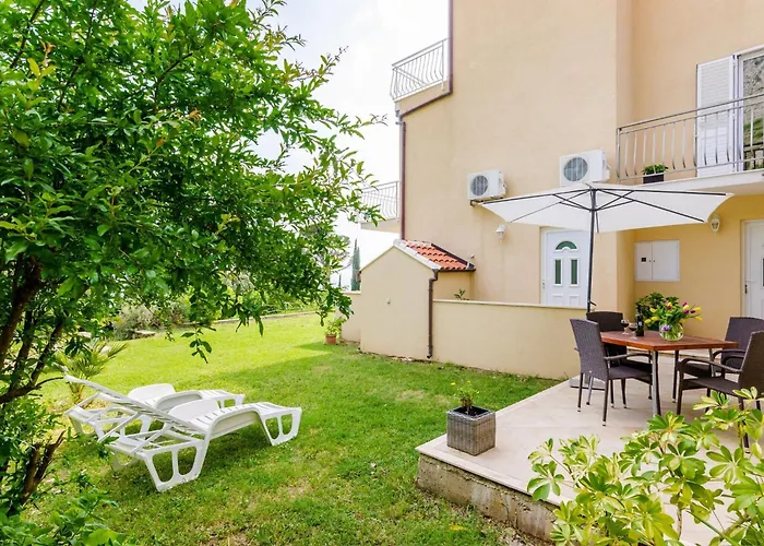 Color - One Bedroom With Terrace And Partial Sea View Blue *